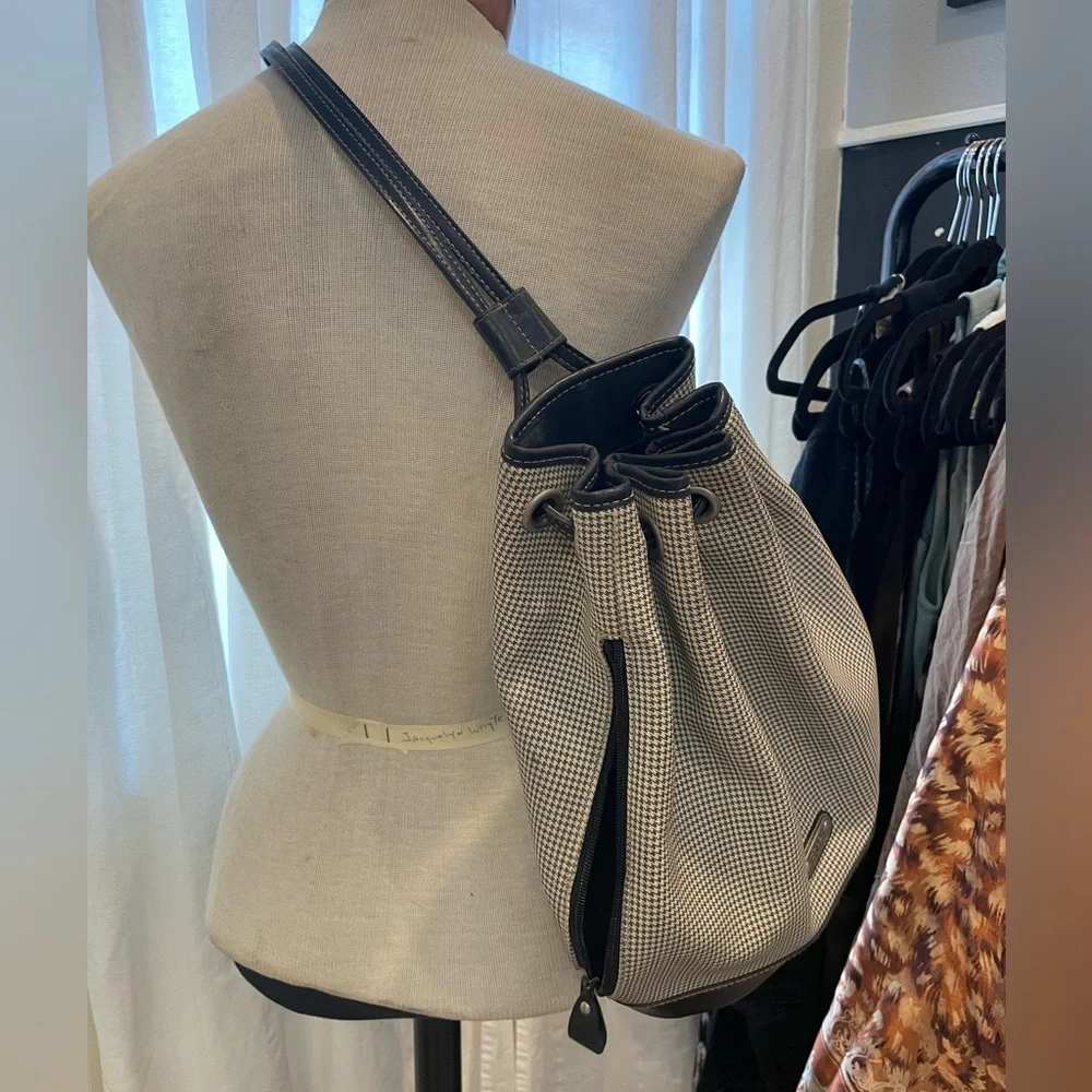 90’s houndstooth Esprit bucket backpack
